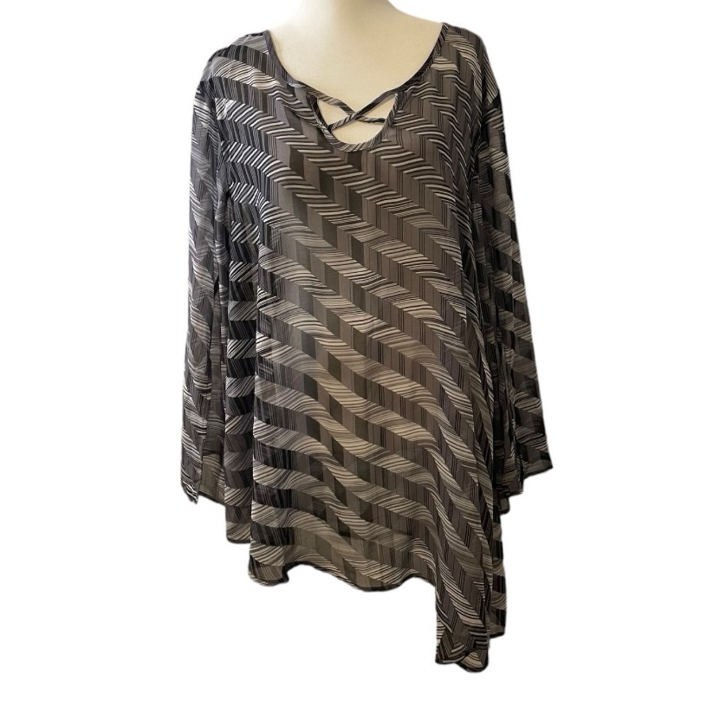Sheer Asymmetric, Black And White Printed Sheer Blouse Size 14 - 16